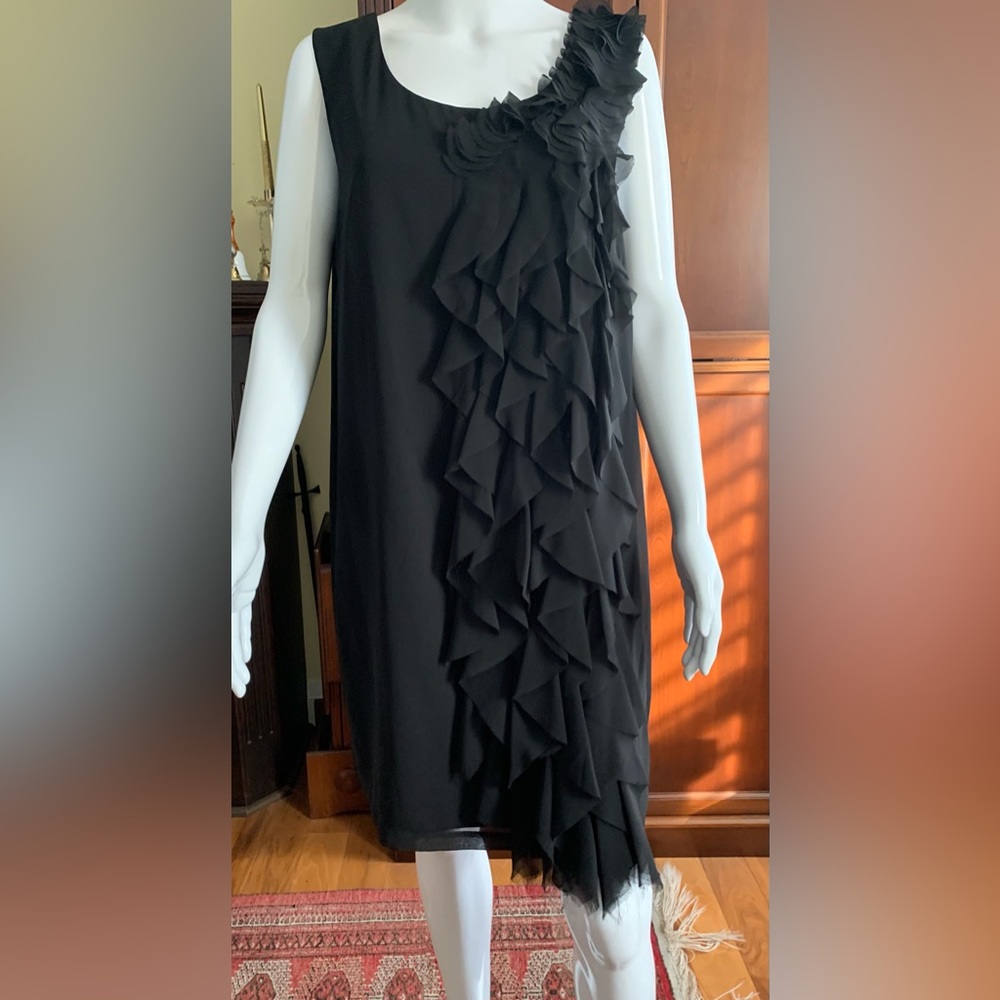 DKNY Black mini dress over the knee length with chunky ruffles accent US Large